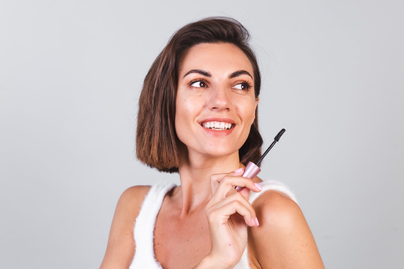 Close-up of smudge-free mascara on hooded eyelids